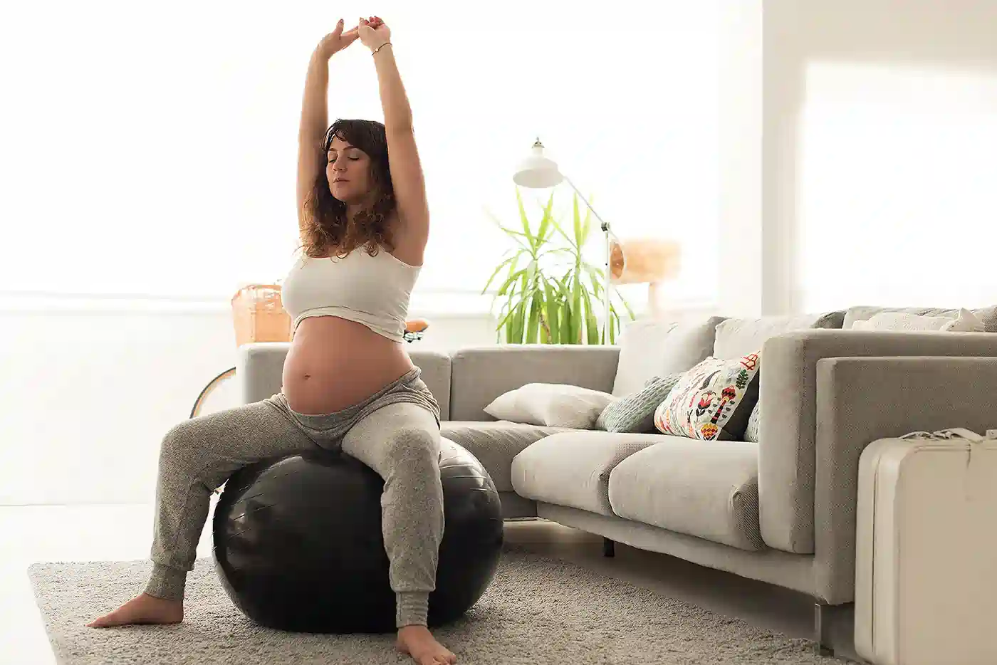 How to Support Your Core Safely During Pregnancy Lichfield